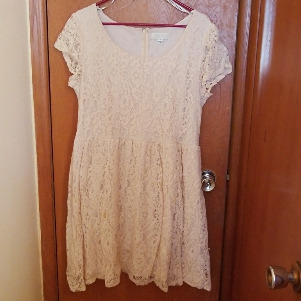 Lace dress